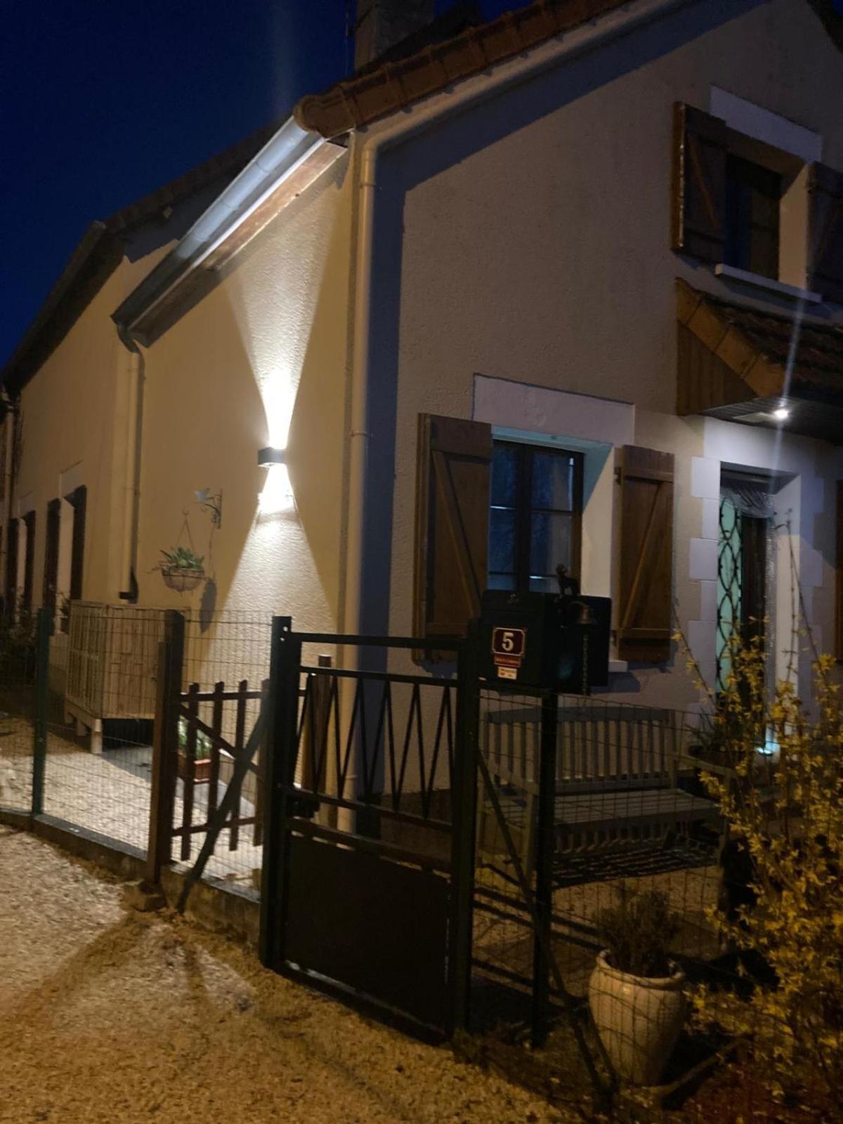 Chambres D' Hotes A Benaize Coulonges  Εξωτερικό φωτογραφία
